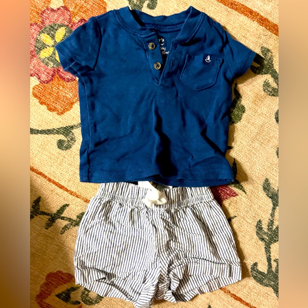 Carters Newborn clothing set